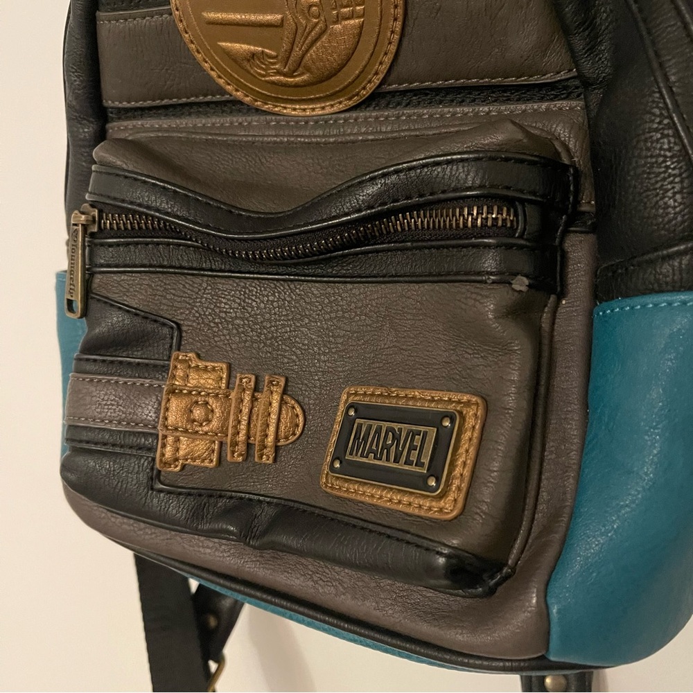 Loungefly Marvel Valkyrie Mini Backpack Thor Ragnarok - Picture 5 of 5